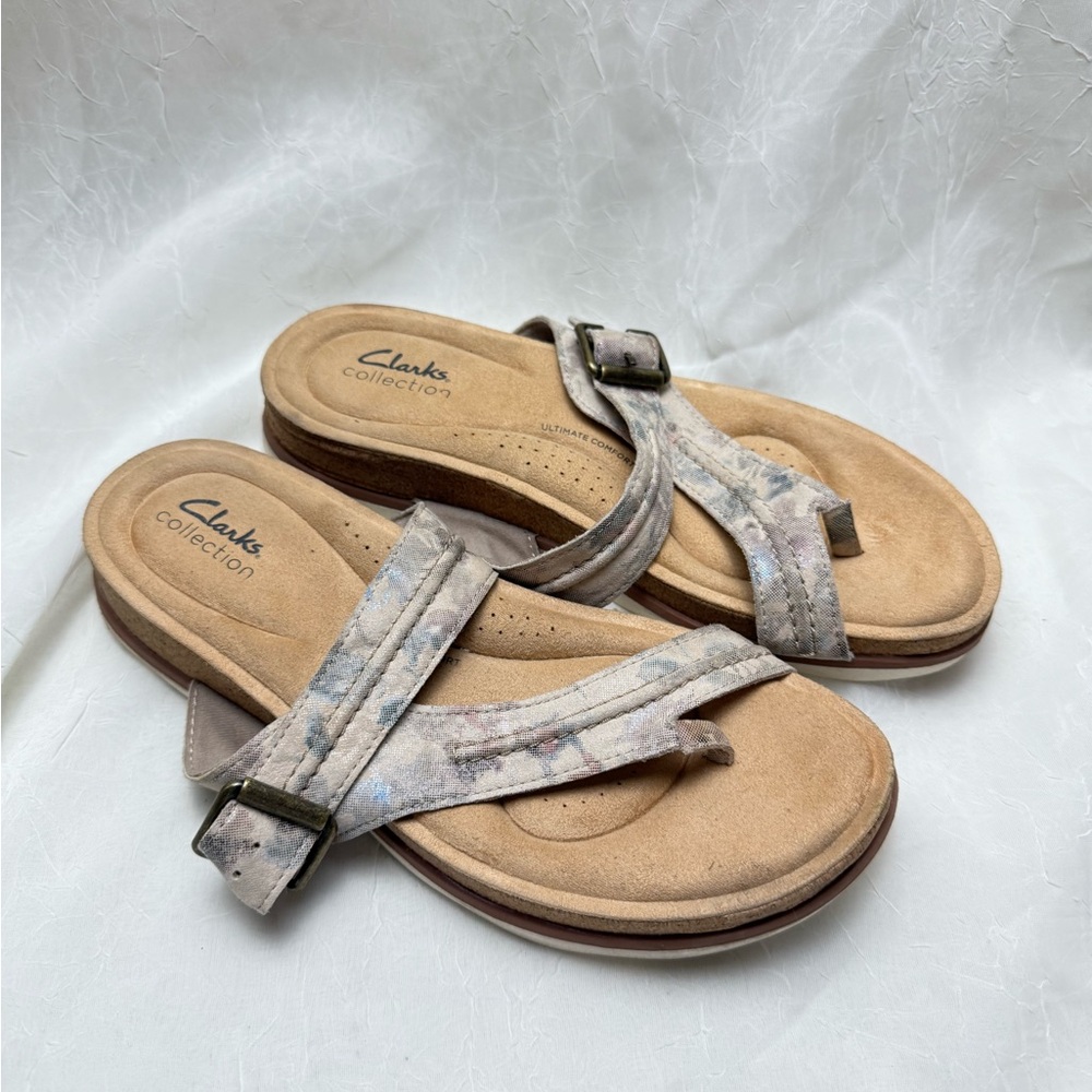 Clarks Women's Tan Sandals size 9